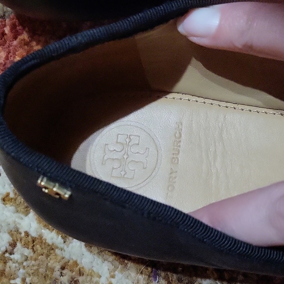 Tory Burch black flats women's size 8.5 EUC - Picture 2 of 10